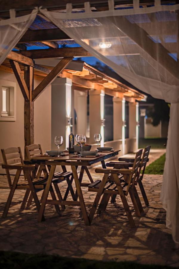 Villa Veneto Luxury Holidays Melissia  Ngoại thất bức ảnh